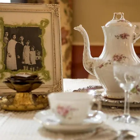 La Perouse Bed & Breakfast Chambery